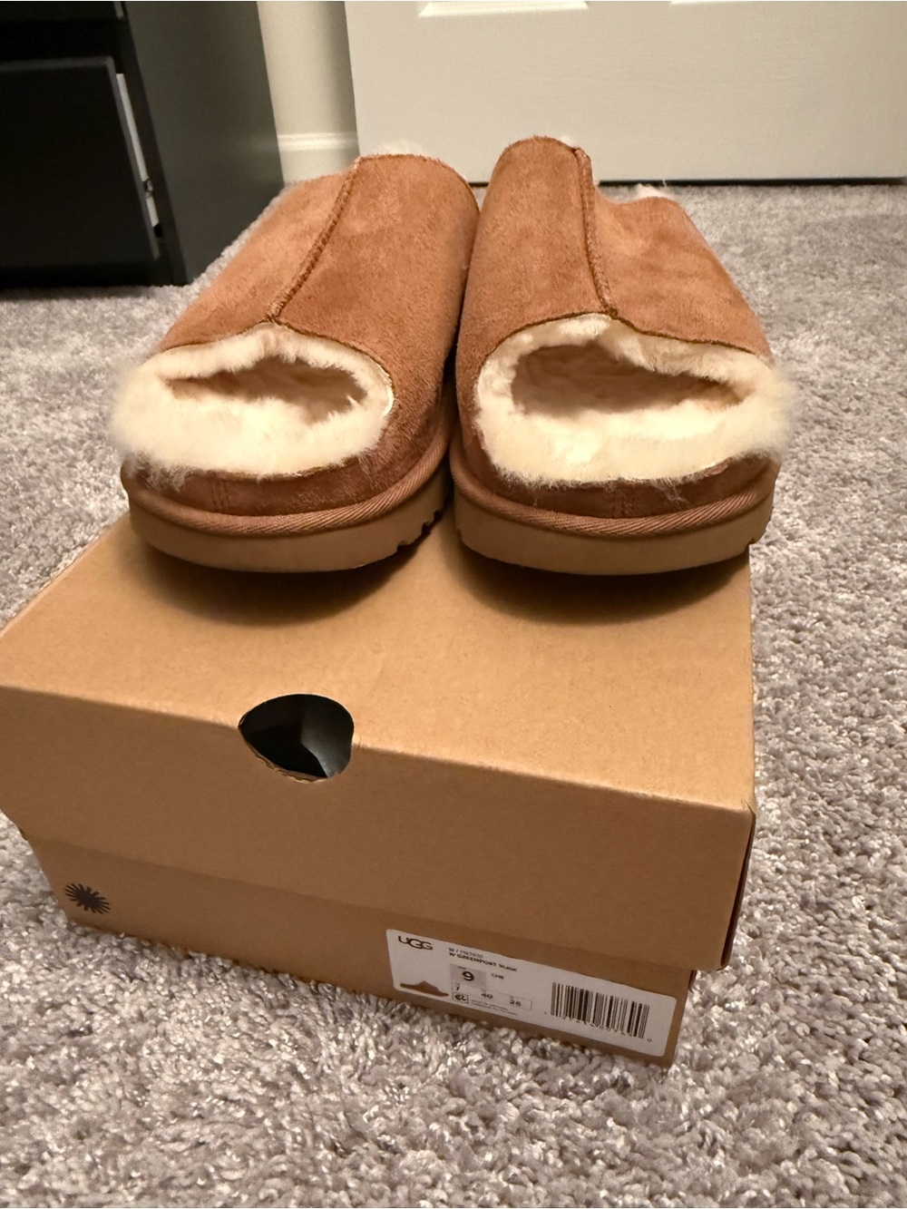 UGG Chestnut Greenport slides